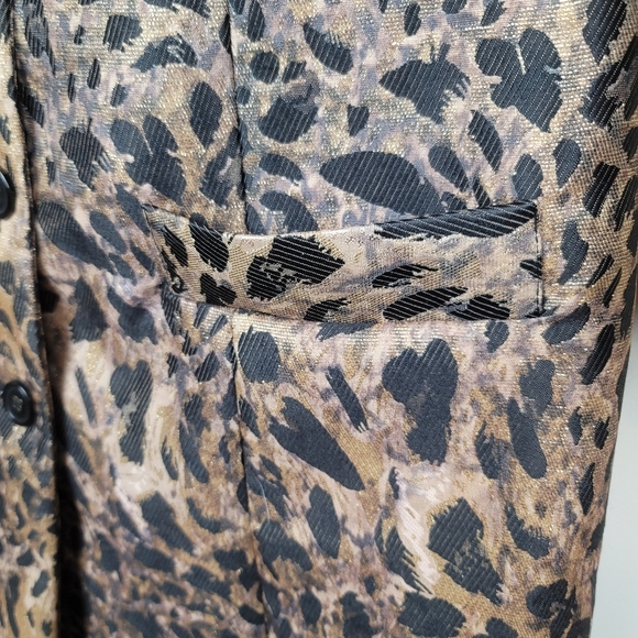 Chico's Lightweight Leopard Print Coat size 1 - Picture 5 of 9